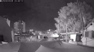 A security camera in Ashkelon films the impact of several rockets - 10/8/23
