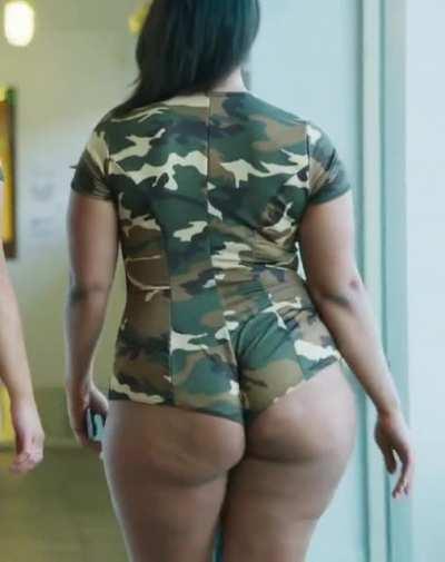 Tabria Majors ass is so phat 🤩