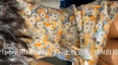 Her husband doesn't have enough experience (说她老公劲太小了，操的不够爽)