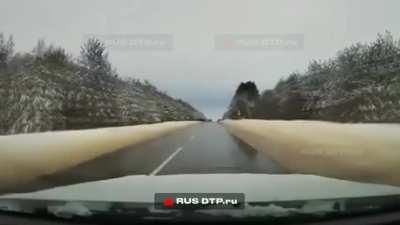 Russia, Dashcam Video Shows The People In The Toyota Corolla Dies After Being Crashed By An Truck
