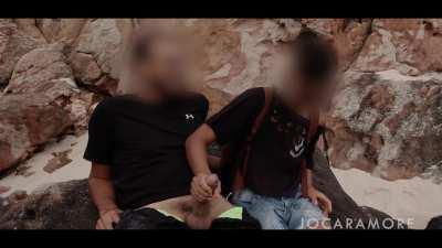 My sneaky girlfriend makes me cum right on the public beach!