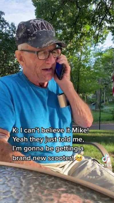 Disabled vet tells his son that tiktokers crowdfunded a new motor scooter for him
