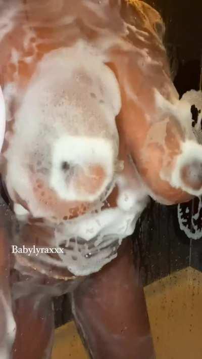 Soapy titties 🧼💦