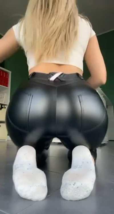 tigh leather Yoga Pants