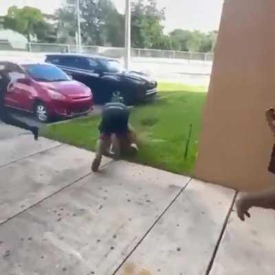 girl gets braids ripped off while fighting