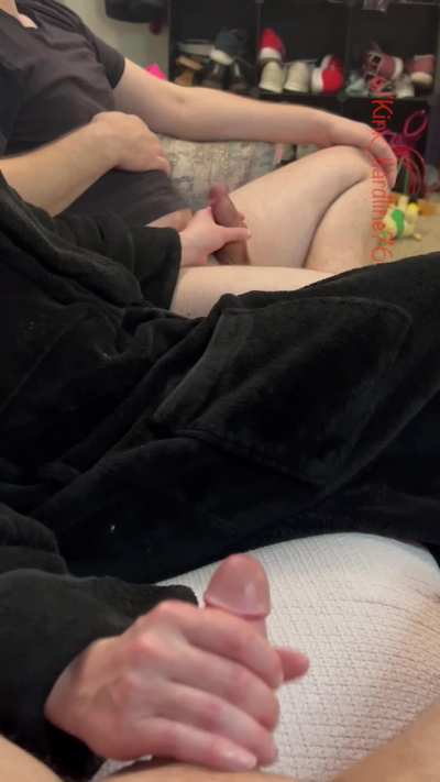 Just a relaxing break in between sessions keeping them fired up!