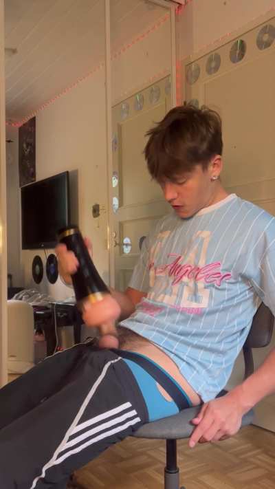 After you wake up come help me out😮‍💨