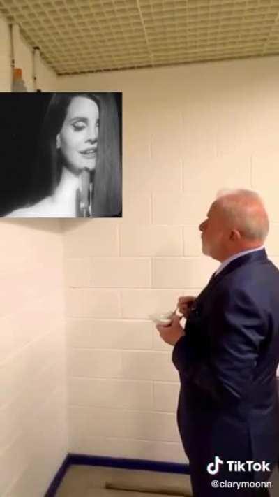 eu vejo essas coisas e nao consigo nao repostar