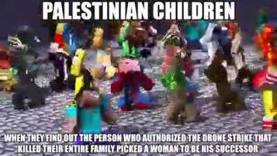 wom*n 😳😳😳😳