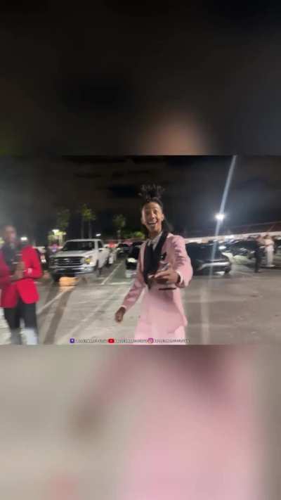 IS THAT NO NECK JAY?