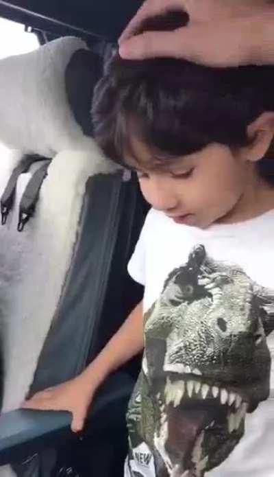 Kid amazes pilots with aircraft knowledge!