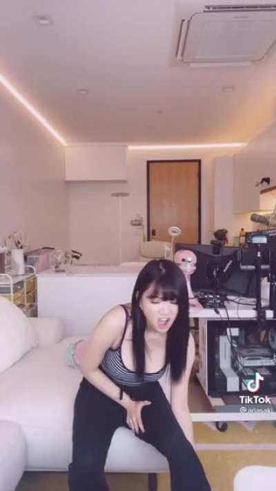 Our Queen was hurt! We must rise up and destroy all couches 😤