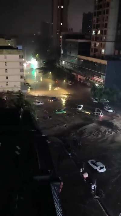 7月17号凌晨，陕西宝鸡 视频2