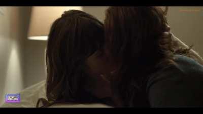 Retro Scenes: Rachel Brosnahan (23) & Kate Lyn Sheil (28) - 