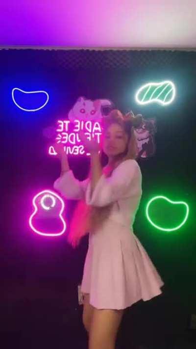 Karol Sevilla TikTok