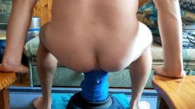 [M 28] Now my newest toy - Topped Toys Erebus Dildo 140. Still need to work on my depth :P