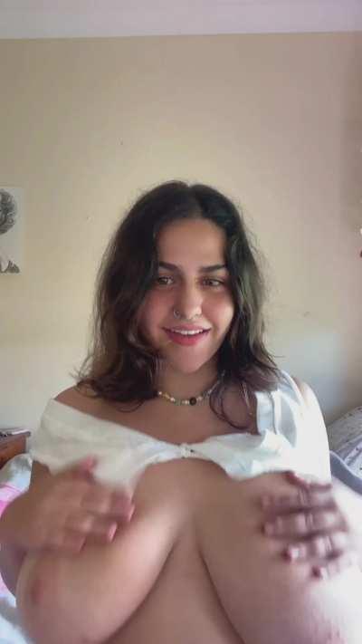 Busty Arab's fantastic view ;)