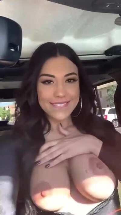 Rainey james 😍 Free Mega folder of her >> b.link/raineymega