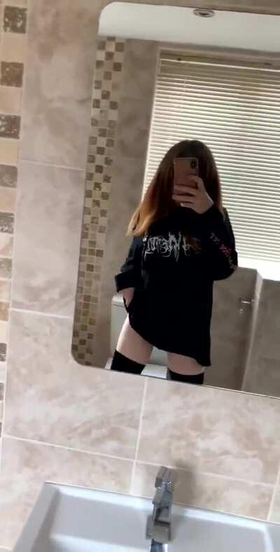 anyone want a trap goth gf?