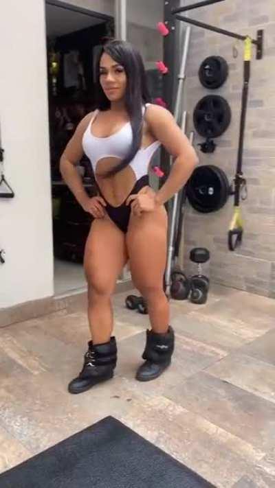 Eilin Castano (@eilincastano)