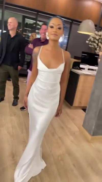 Raylin Joy (@rayjoycat)