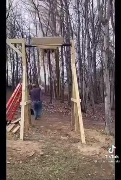 Found it on Facebook, wondering what’s going through the kids head lmao