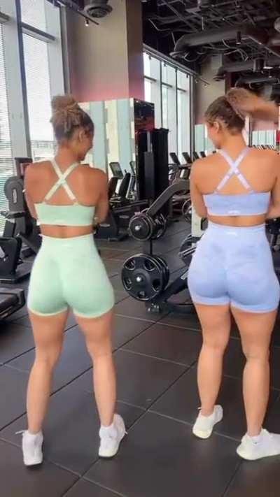 Thickums x 2 🍑