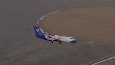 Universal Hydrogen's first flight of the world's biggest hydrogen fuel cell airliner, powered by green hydrogen. Dash-8 with a converted nacelle cruising over Moses Lake, WA out of Grant County Int'l Airport on March 2, 2023.