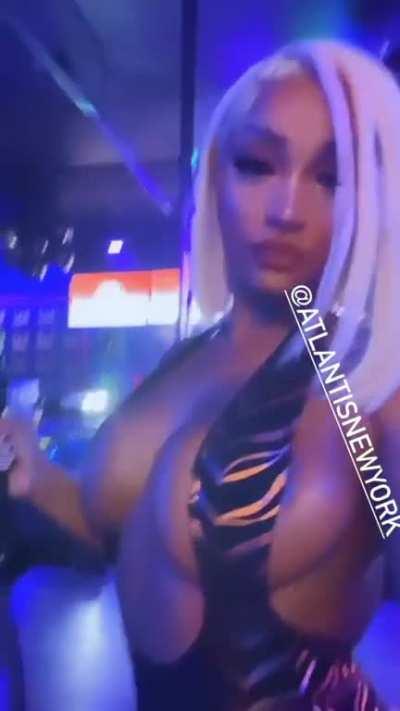 Lilsex_ ( * )( * ) & 🍑🤳🏽