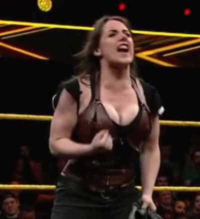 Nikki cross 🤤