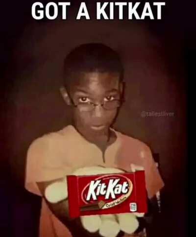 Épico tiene un kit kat meme conchetumare malo