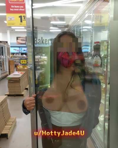 Flashing in a Charlotte grocery store