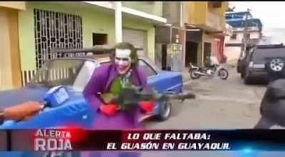 Joker and Batman appeared on the streets of Ecuador during the recent riots. They gave an interview.