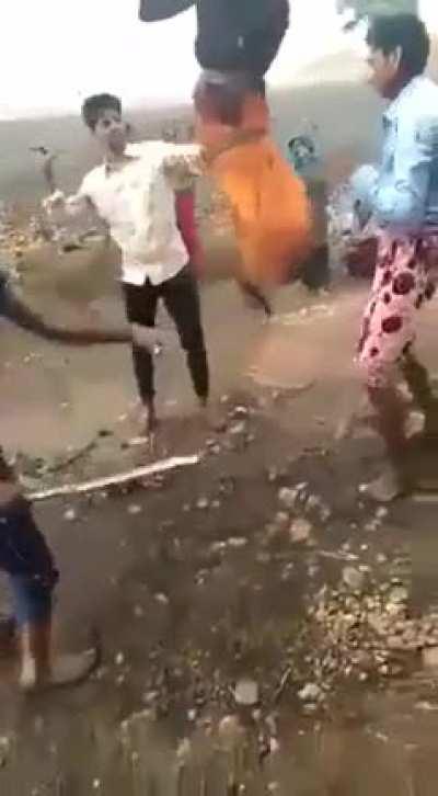 In Madhya Pradesh of Indian state, a woman was brutally thrashed & hung from a tree by her father & her brothers for allegedly trying to run away from her husband's house.