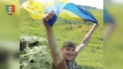 Ukrainian soldiers show the liberation of Urozhaine in Donetsk region