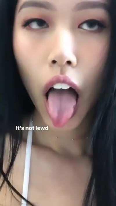 Do you like my bikini? :3