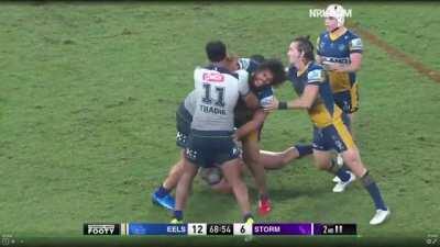 Christian Welch twisting Isaiah Papalii's ankle.