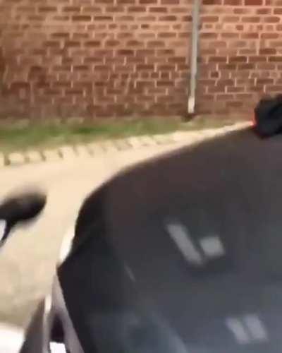 Gunna when he pulls up on the guy who keeps making fat jokes about him on r/gunna