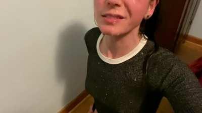 Forgot to wear glasses and got both my eyes blasted here 💦🤓 (f)OC