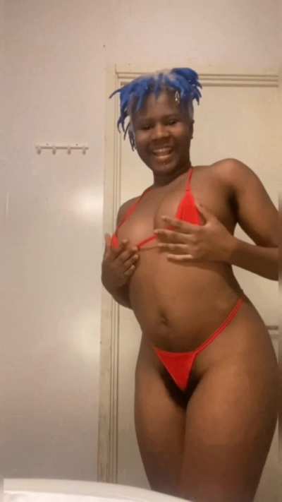 Pov... you're just about to be smothered by an incredibly pretty enby ass