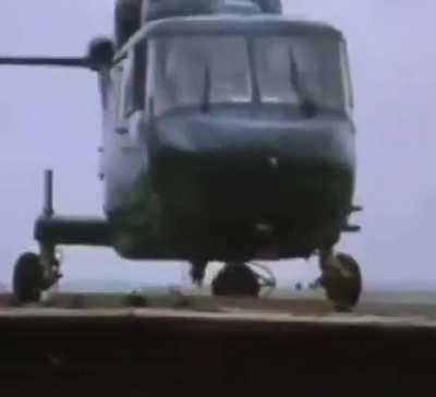 How pilots learn to land on ships