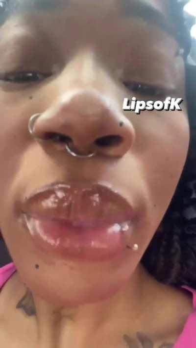 Eyebrows real or fake what yall think 🤔😭😭