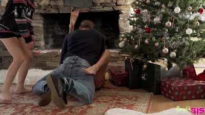 Lick My Candy Cane – S16:E9 (Step Porn)