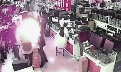 Biting a Lithium battery