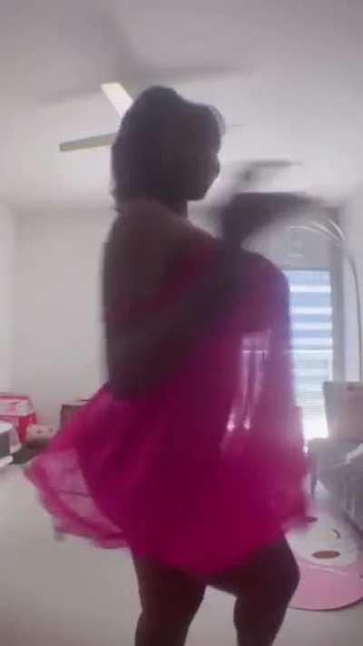 Lily Dior 🥵🥵 slide show