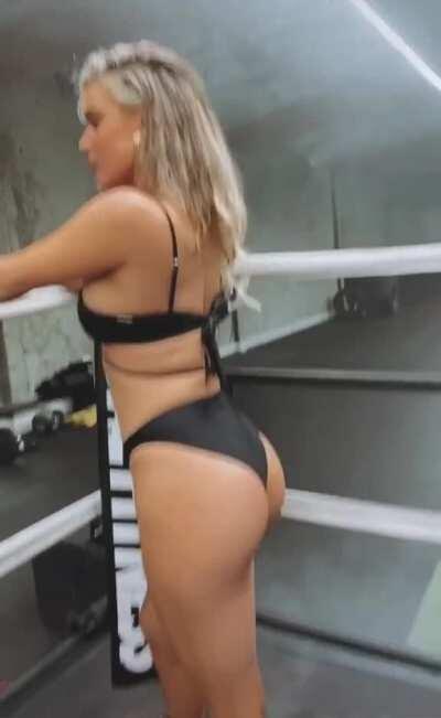 I love that ass
