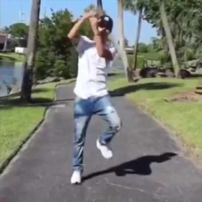 Nisekoi sound track goes stupid sometimes 🔥