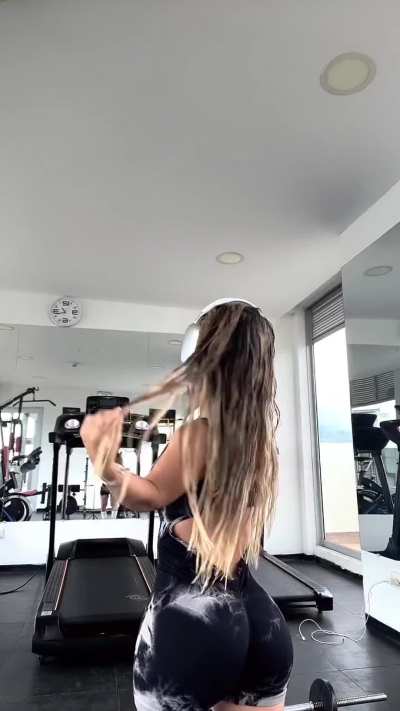 I love listening to music in the gym