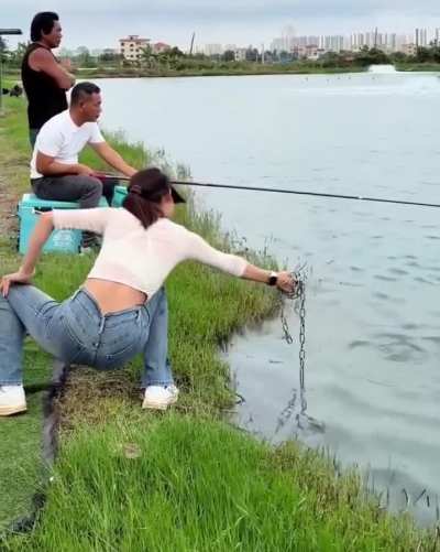 HMB - Must catch huge fish.
