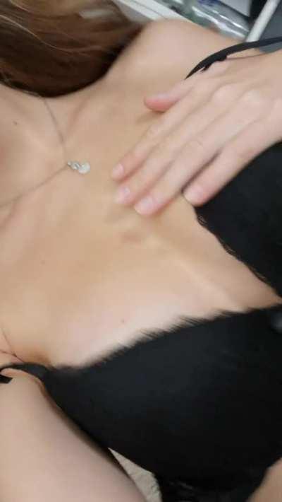 Does anyone actually see my posts on here? :(